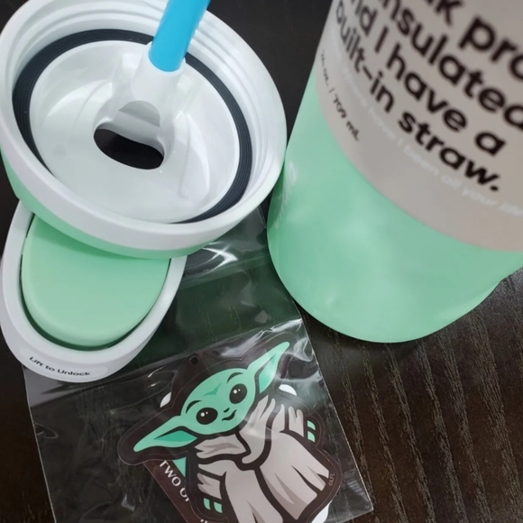 Owala Kitchen Owala Freesip Stainless Steel 24oz Star Wars Bottle